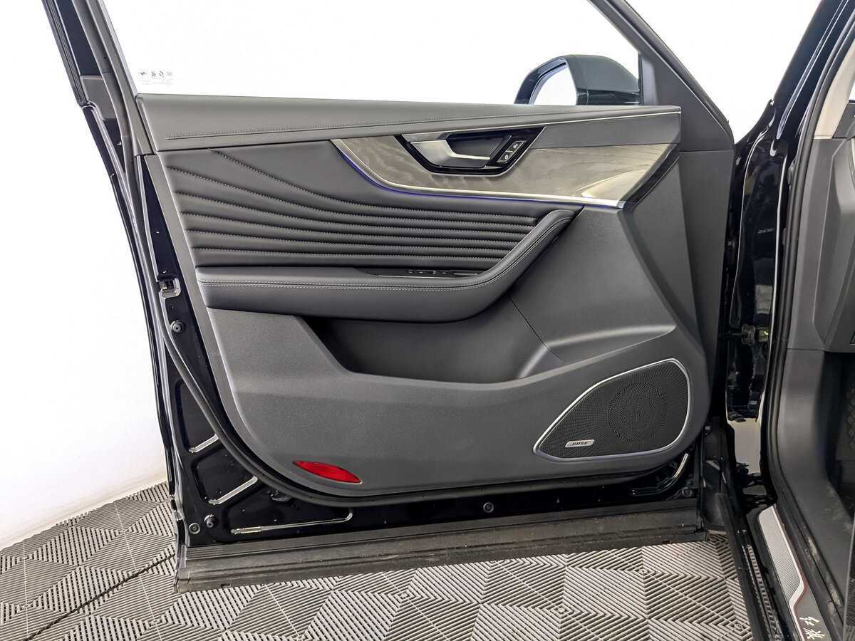 Купить Hongqi HS5, 2023, 25 944 км, фото №18