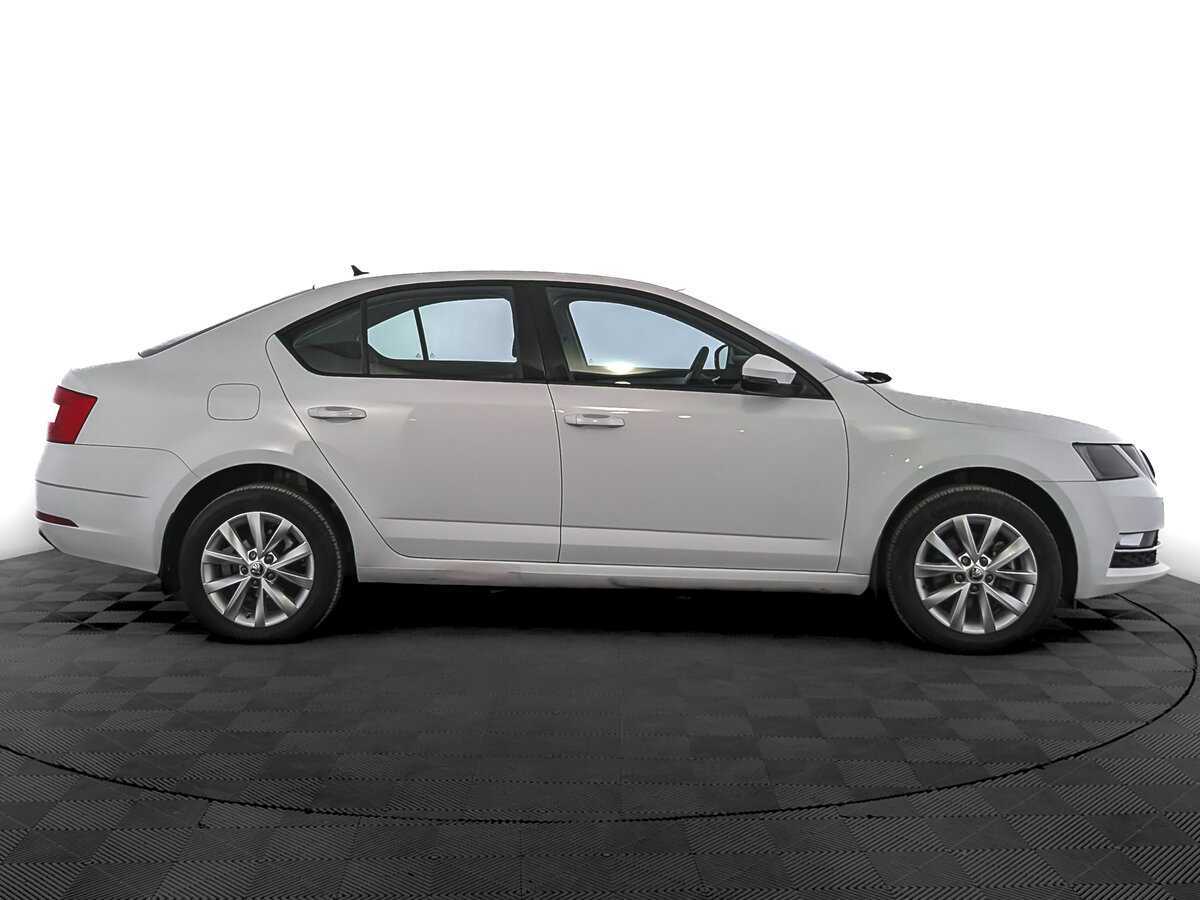 Купить Skoda Octavia, 2019, 67 859 км, фото №4