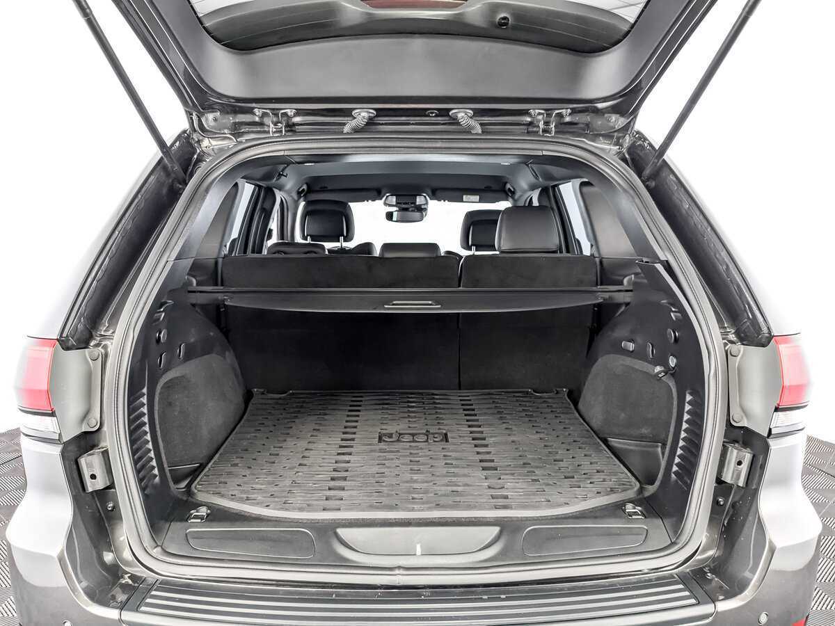 Купить Jeep Grand Cherokee, 2018, 49 000 км, фото №9