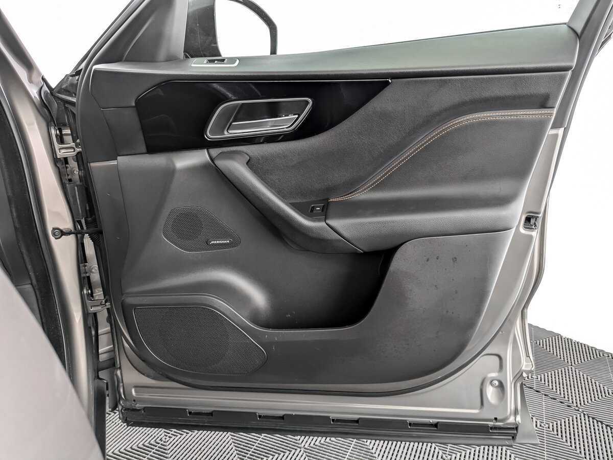 Купить Jaguar F-Pace, 2017, 119 322 км, фото №24