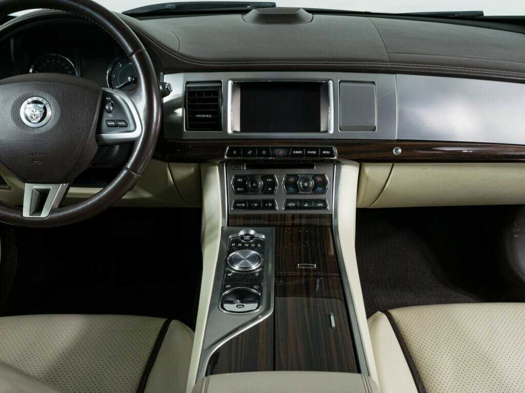 Купить Jaguar XF, 2011, 121 300 км, фото №9