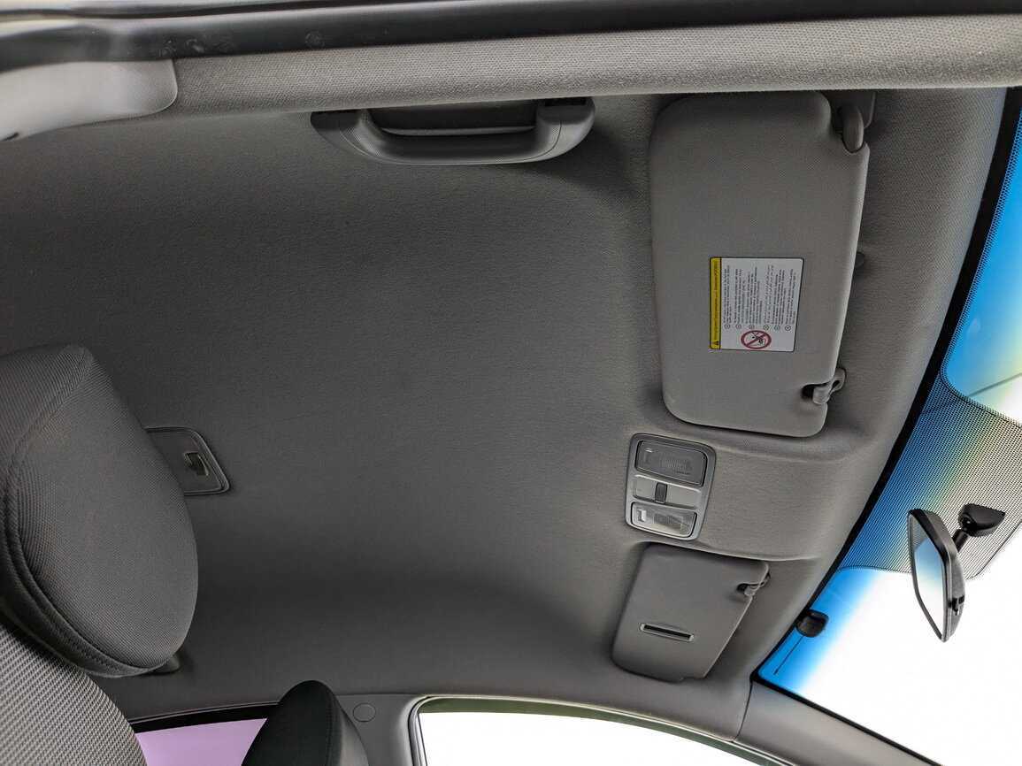 Купить Hyundai Solaris, 2013, 201 000 км, фото №25