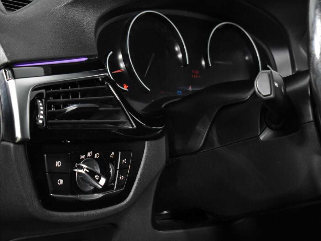 Купить BMW 5 серии 520i, 2018, 67 789 км, фото №10