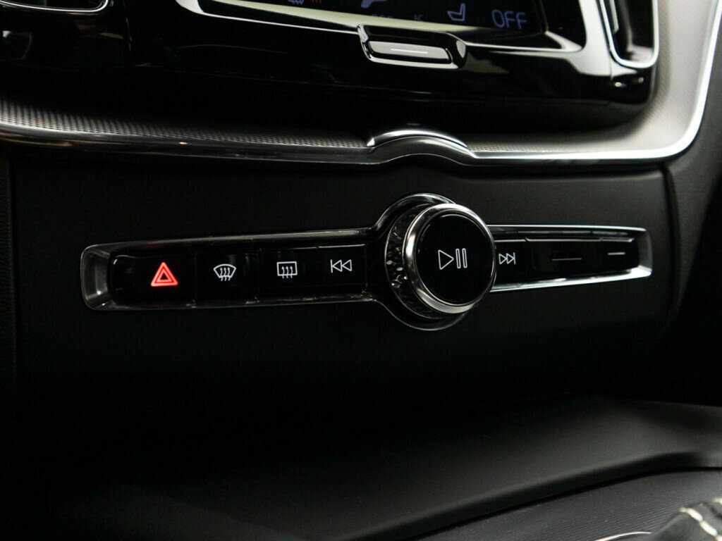 Купить Volvo XC60, 2018, 134 300 км, фото №22