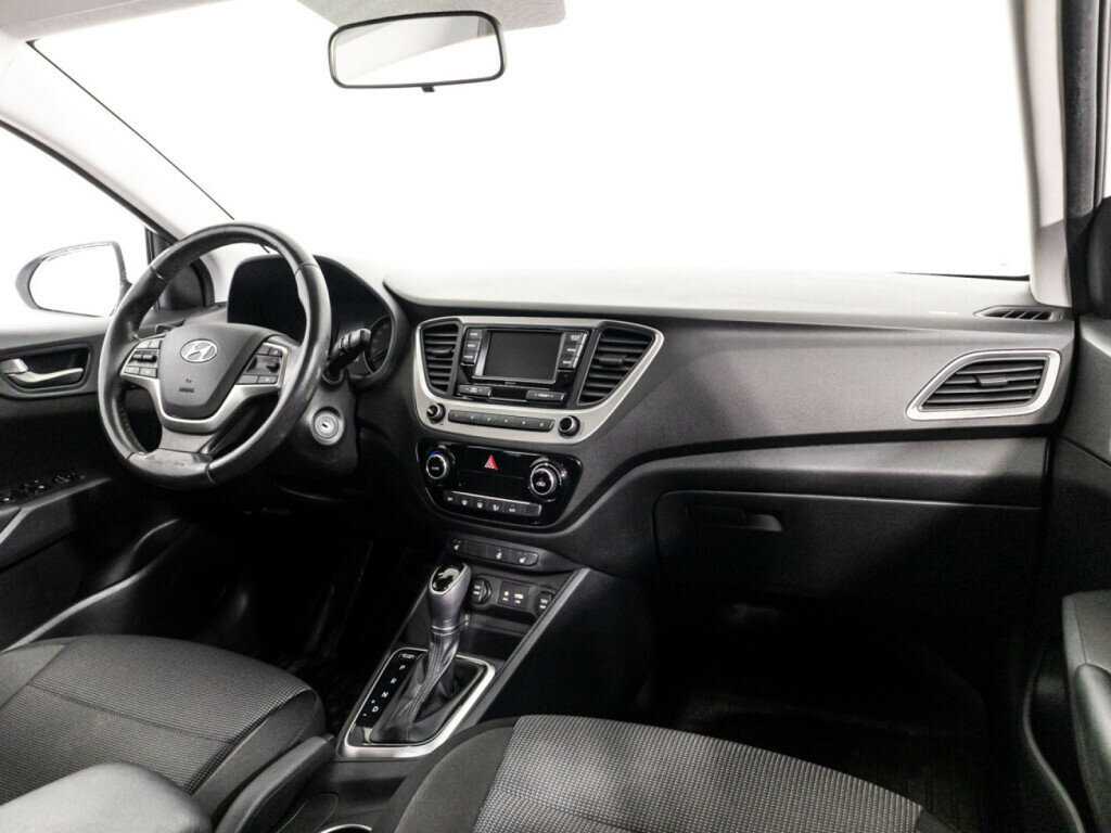 Купить Hyundai Solaris, 2017, 137 402 км, фото №9