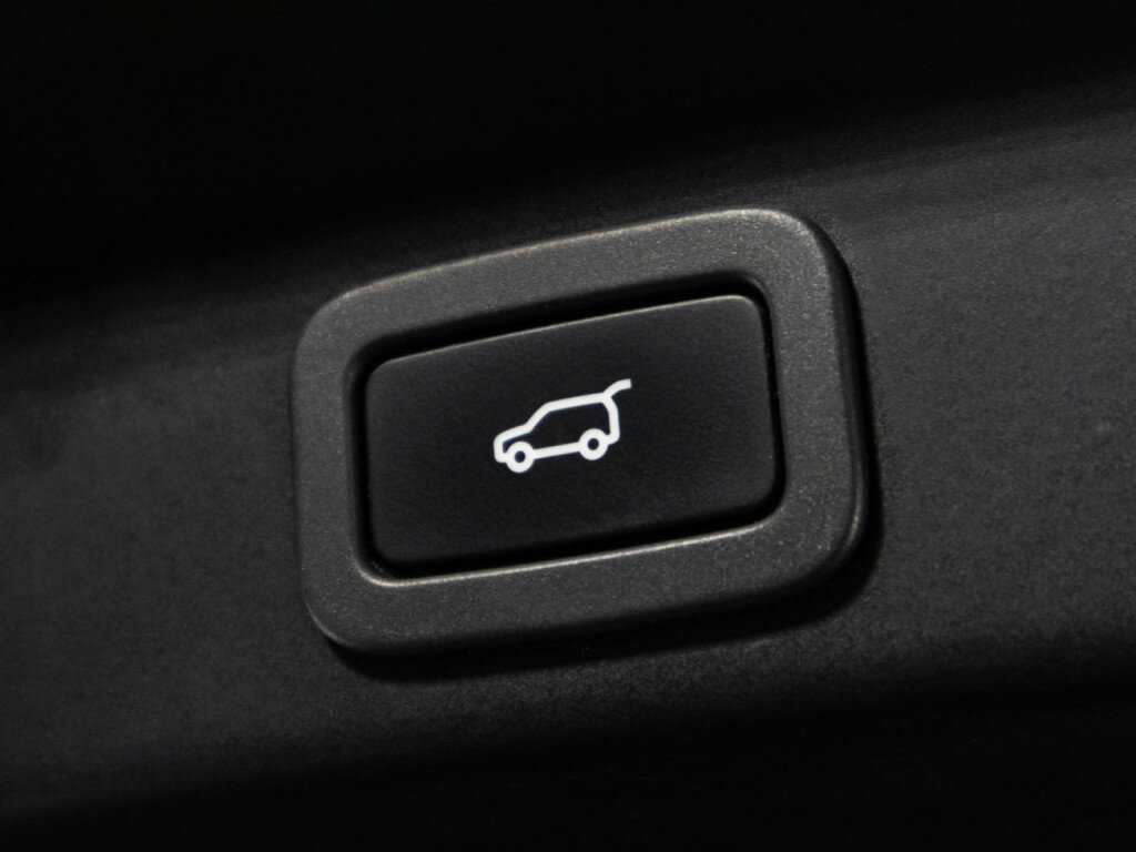 Купить Jaguar F-Pace, 2016, 108 000 км, фото №13