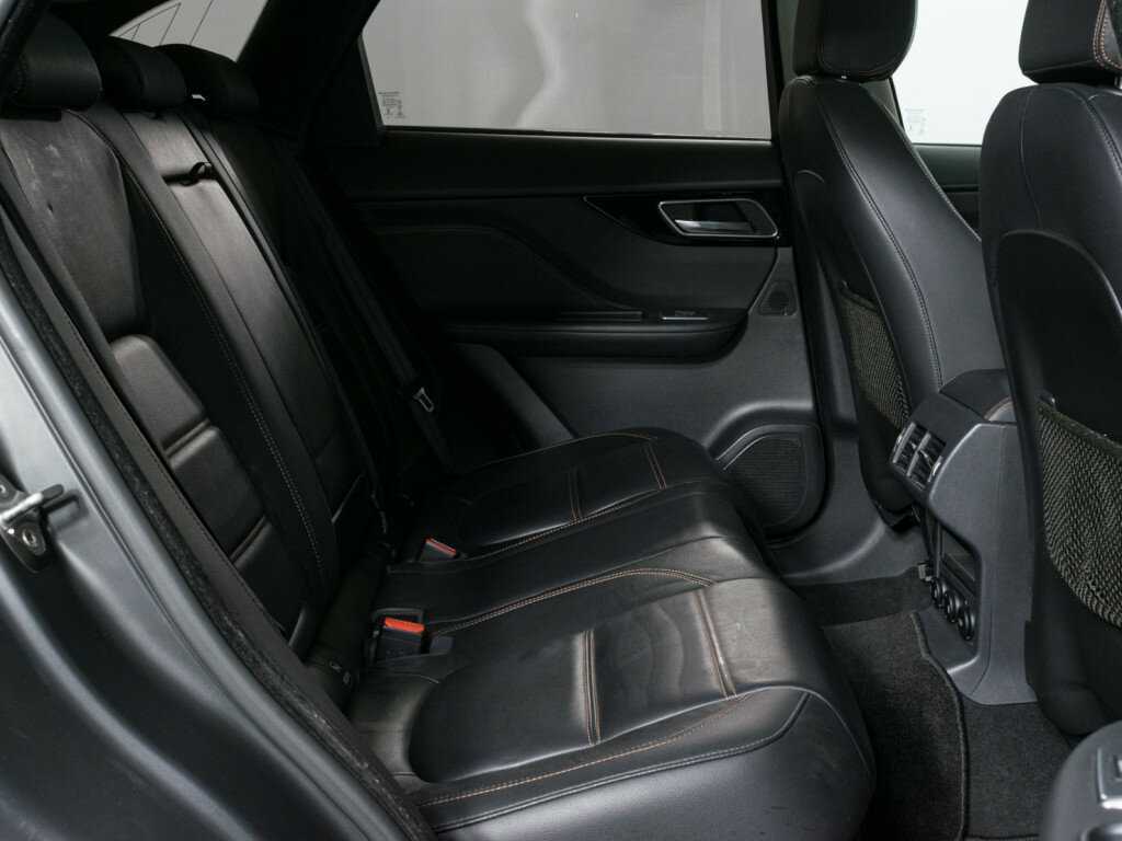 Купить Jaguar F-Pace, 2017, 122 389 км, фото №11