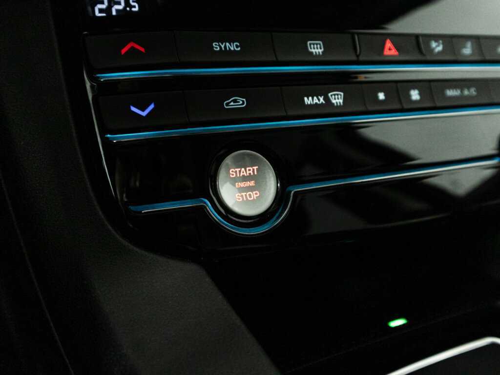 Купить Jaguar F-Pace, 2016, 101 565 км, фото №20