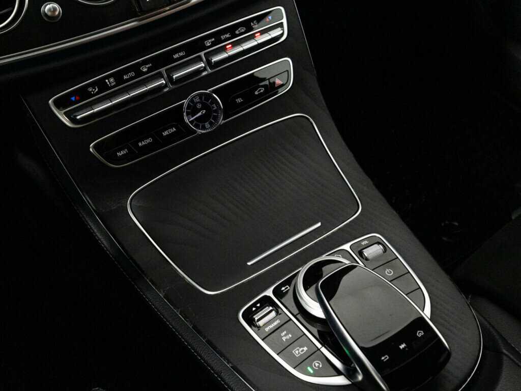 Купить Mercedes-Benz E-Класс 200, 2019, 98 008 км, фото №15