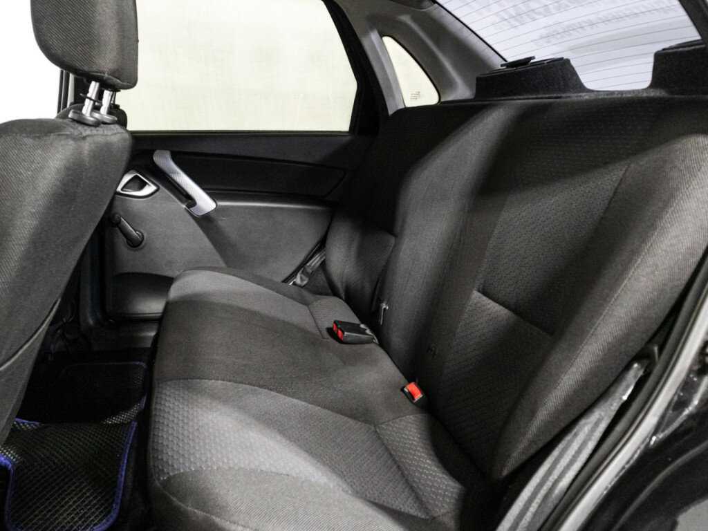 Купить Lada (ВАЗ) Granta, 2013, 171 656 км, фото №10