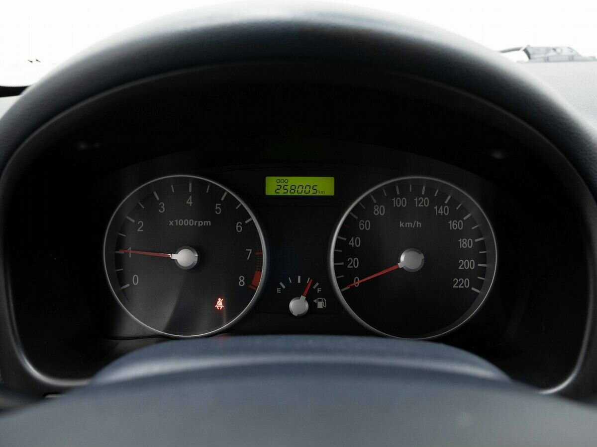 Купить Hyundai Verna, 2006, 260 000 км, фото №15