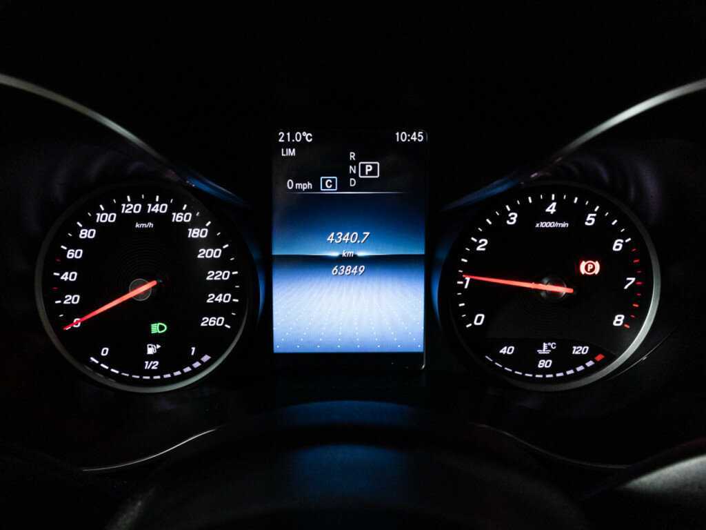 Купить Mercedes-Benz C-Класс 180, 2020, 63 847 км, фото №12