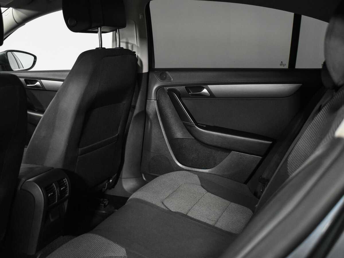 Купить Volkswagen Passat, 2011, 231 000 км, фото №12