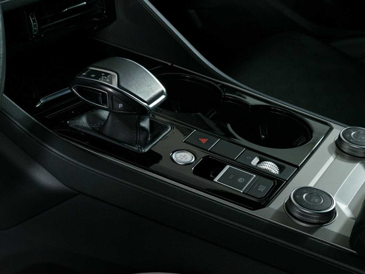 Купить Volkswagen Touareg, 2019, 157 400 км, фото №19