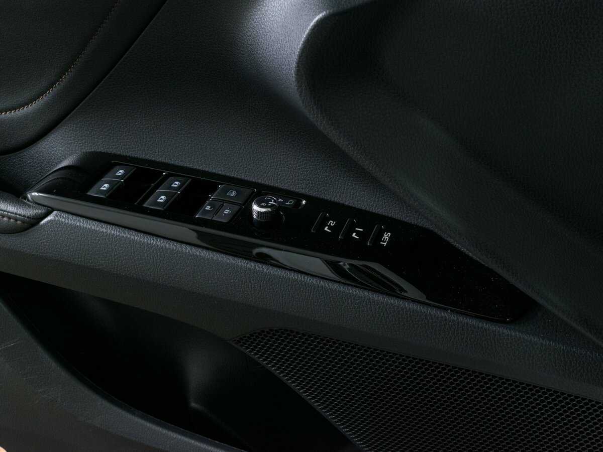 Купить Toyota Camry, 2018, 58 390 км, фото №15