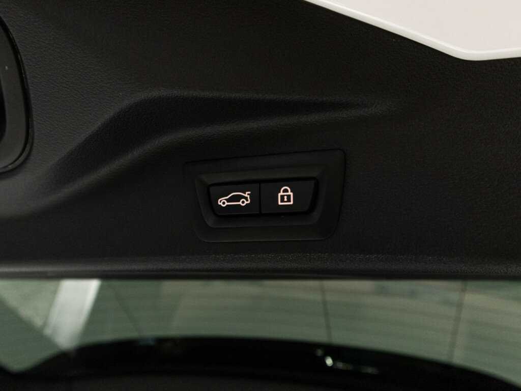 Купить BMW X7 30d, 2022, 59 724 км, фото №17