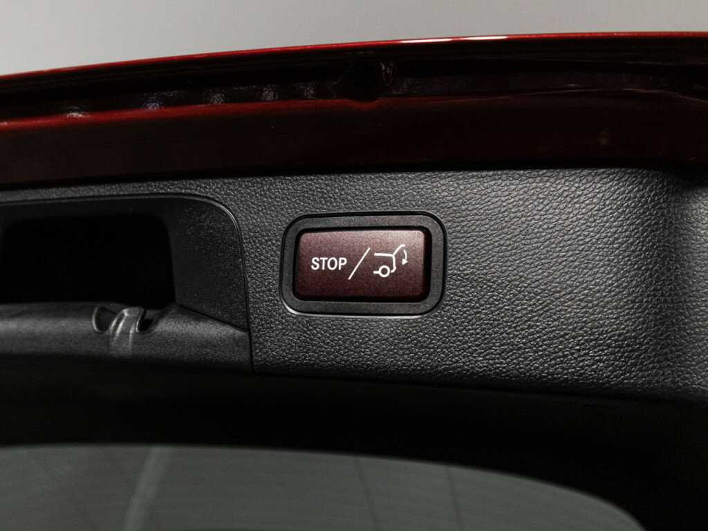 Купить Mercedes-Benz GLC 250 d, 2017, 89 214 км, фото №16