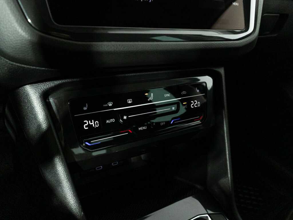 Купить Volkswagen Tiguan, 2021, 71 897 км, фото №19