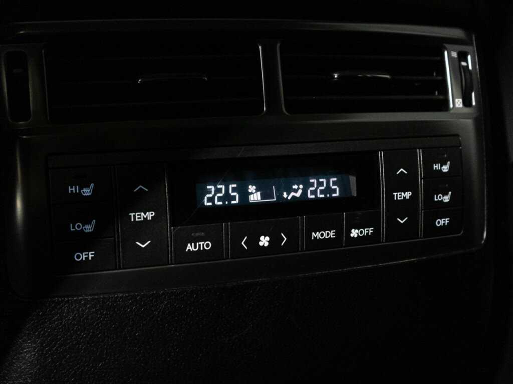 Купить Lexus LX 570, 2011, 376 590 км, фото №26