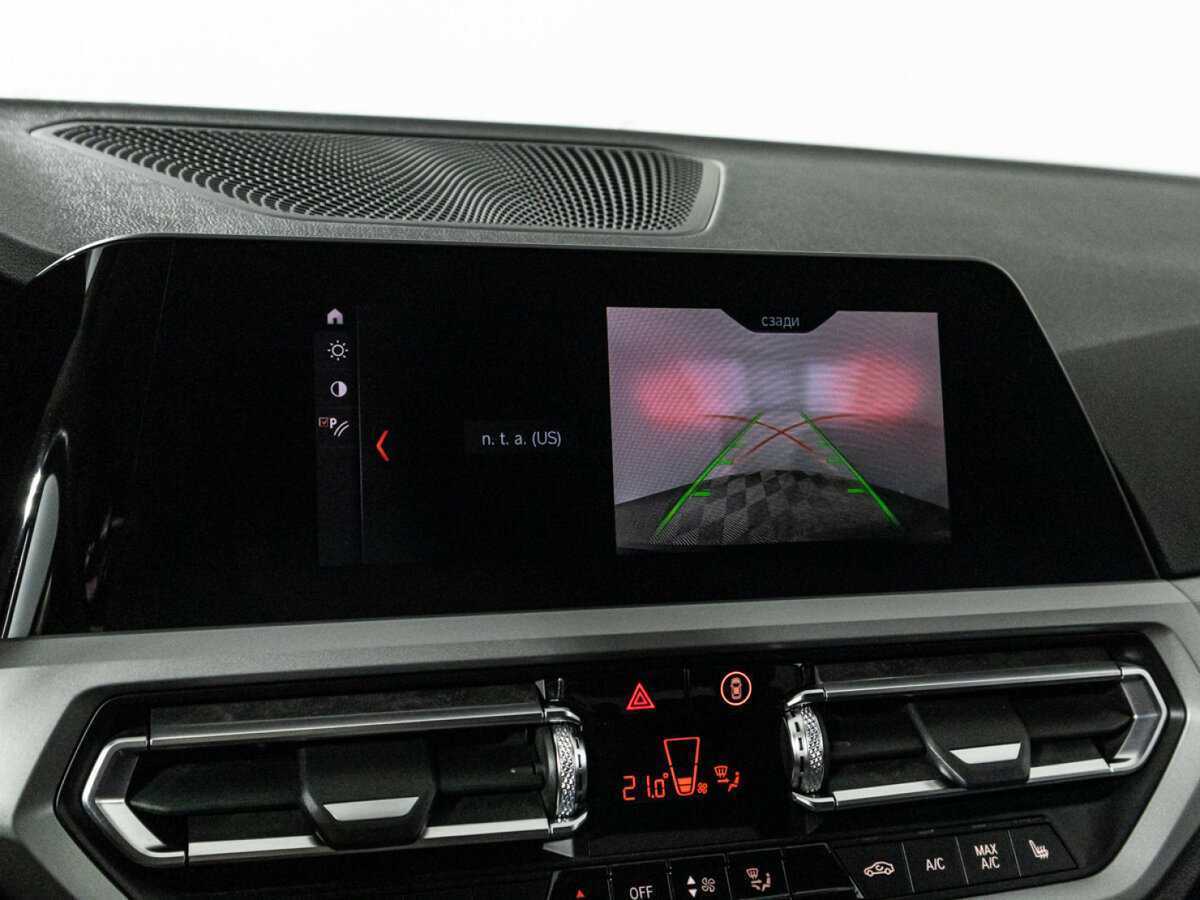 Купить BMW 3 серии 320i, 2019, 80 081 км, фото №17