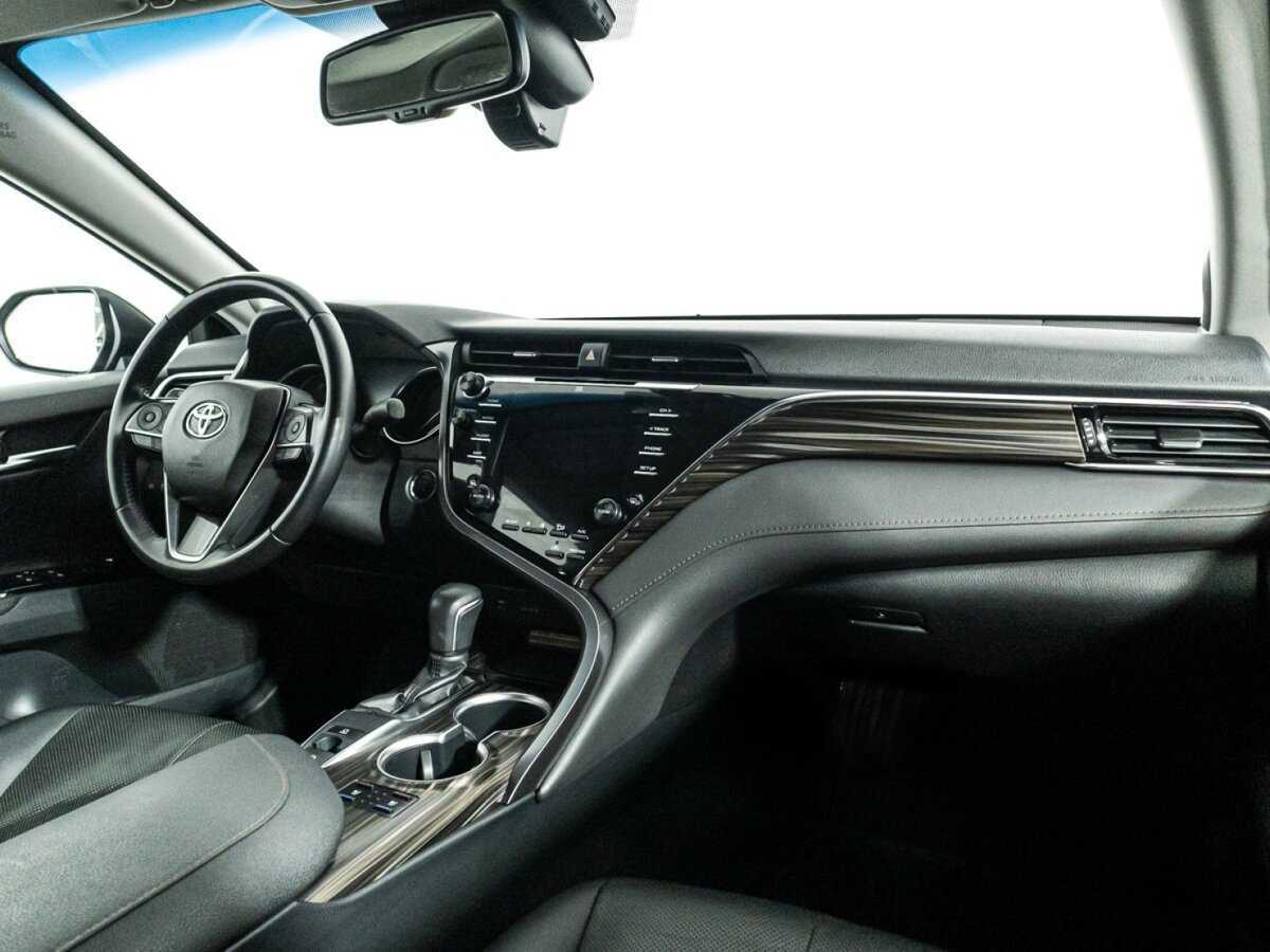 Купить Toyota Camry, 2019, 67 873 км, фото №9