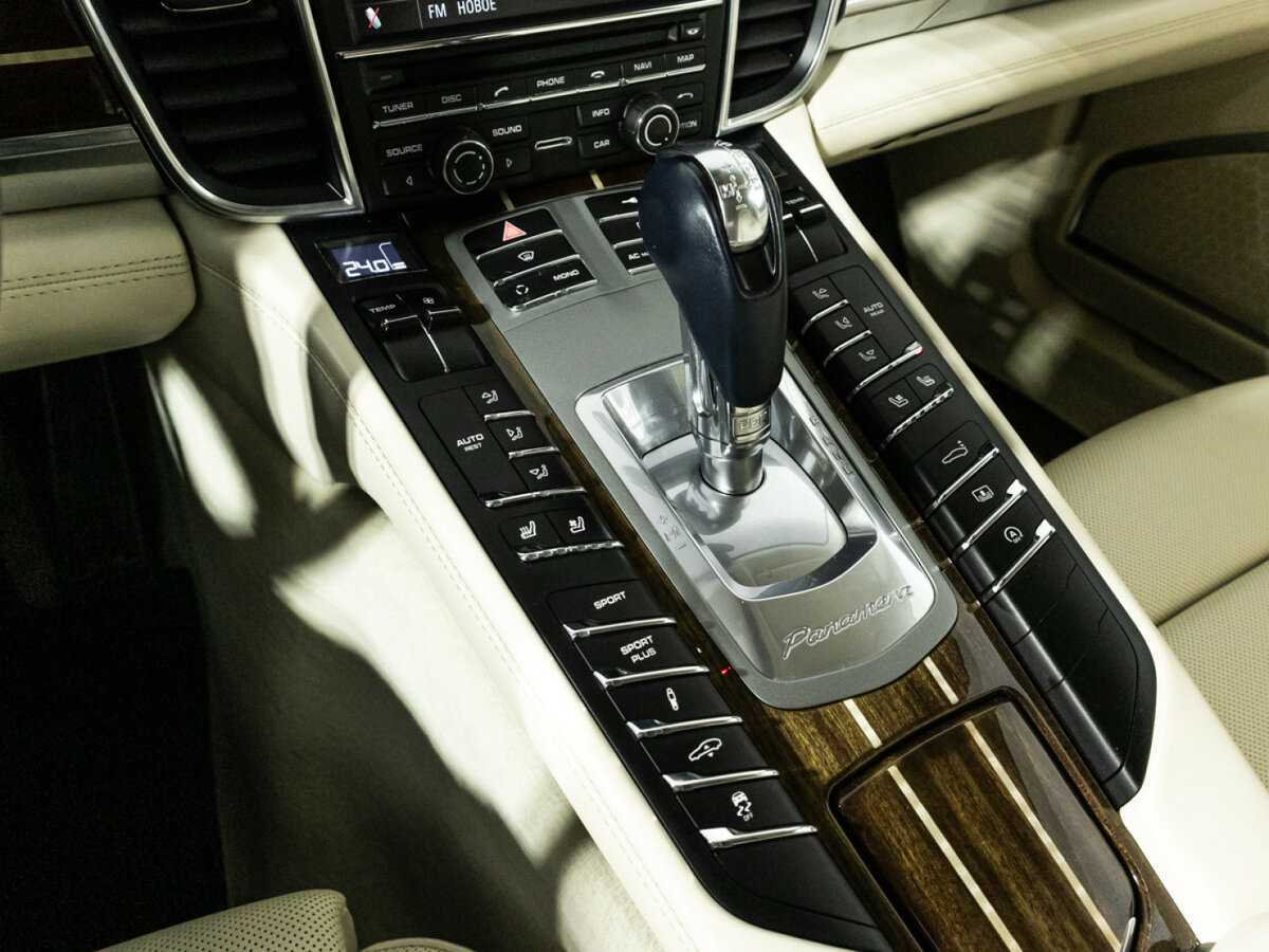 Купить Porsche Panamera Turbo, 2010, 60 024 км, фото №17