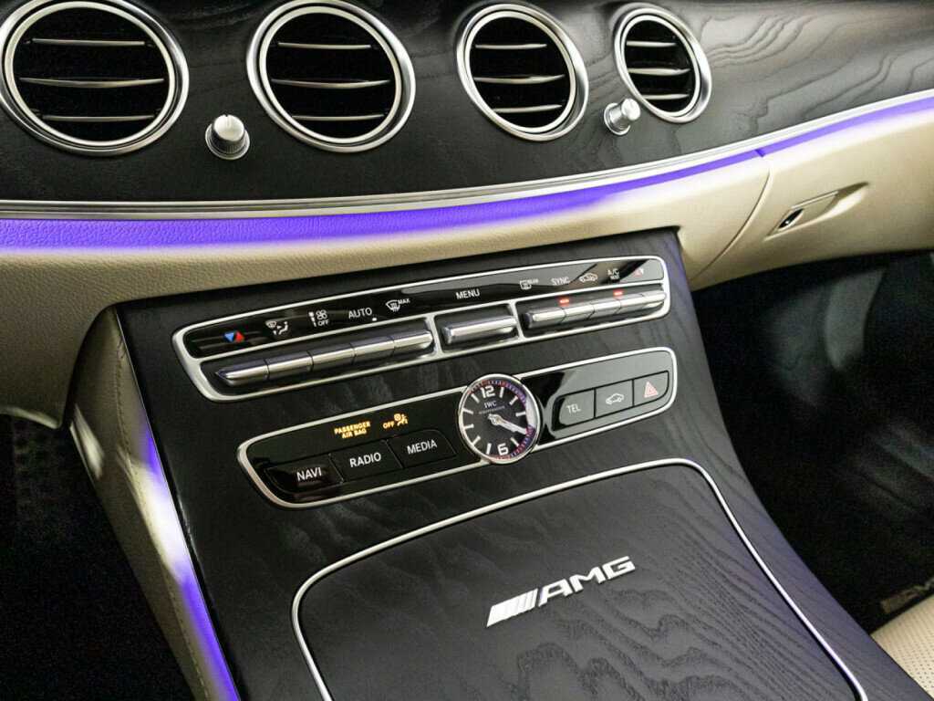 Купить Mercedes-Benz E-Класс AMG 63 AMG S, 2018, 124 880 км, фото №19