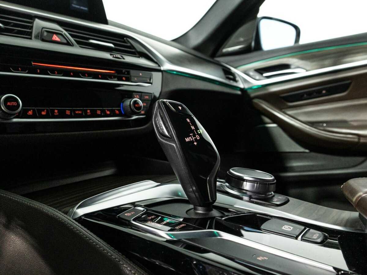 Купить BMW 5 серии 530d xDrive, 2019, 140 175 км, фото №25