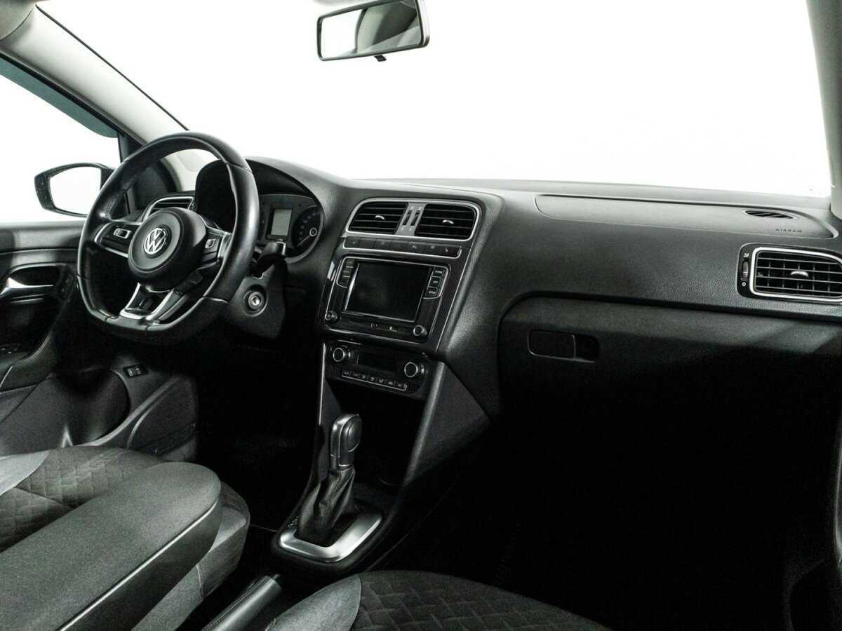 Купить Volkswagen Polo, 2018, 113 590 км, фото №9