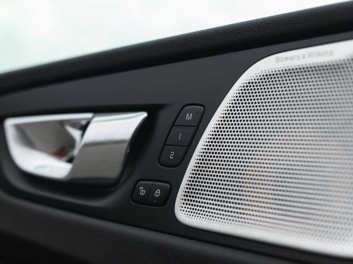 Купить Volvo XC60, 2019, 49 849 км, фото №20