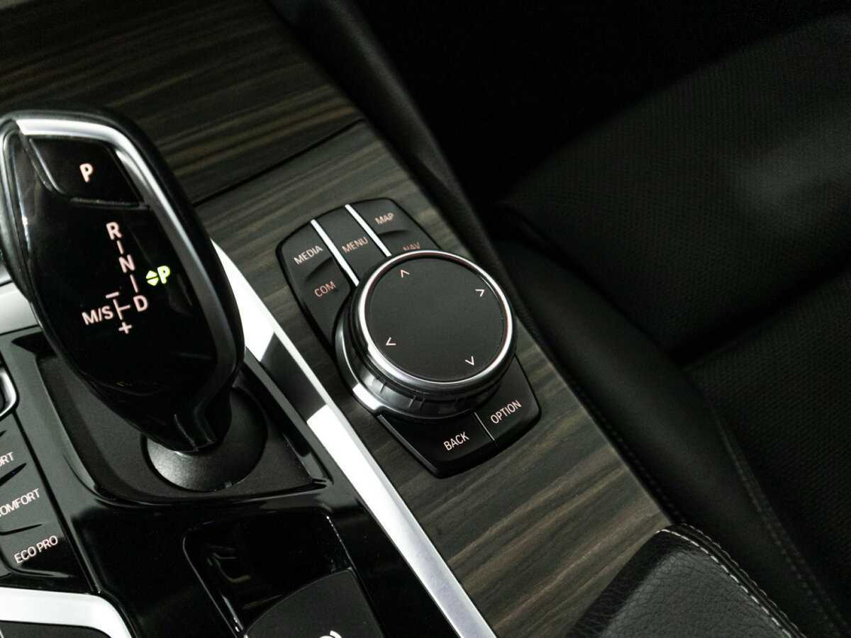 Купить BMW 5 серии 520d xDrive, 2019, 90 536 км, фото №23