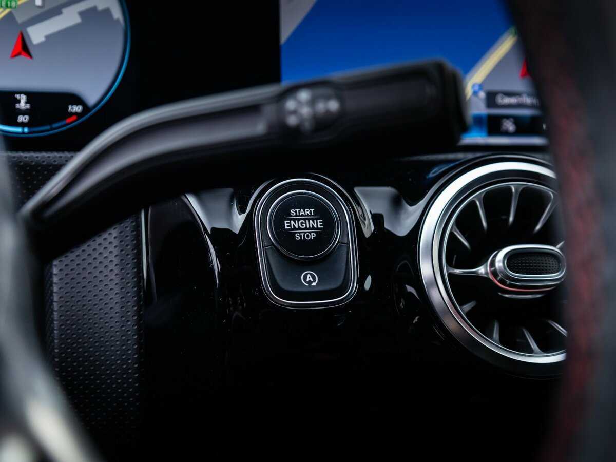 Купить Mercedes-Benz CLA 200, 2019, 104 351 км, фото №22