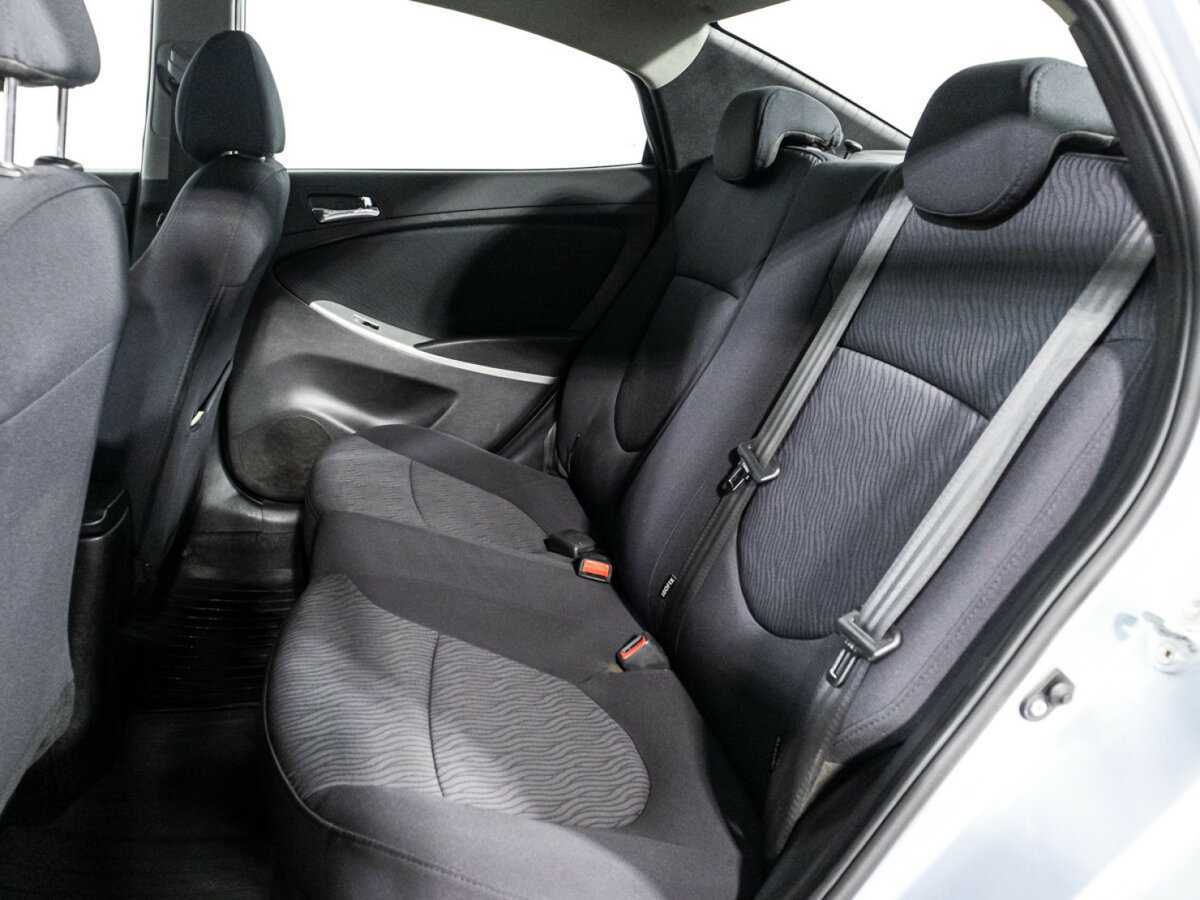 Купить Hyundai Solaris, 2011, 123 456 км, фото №10