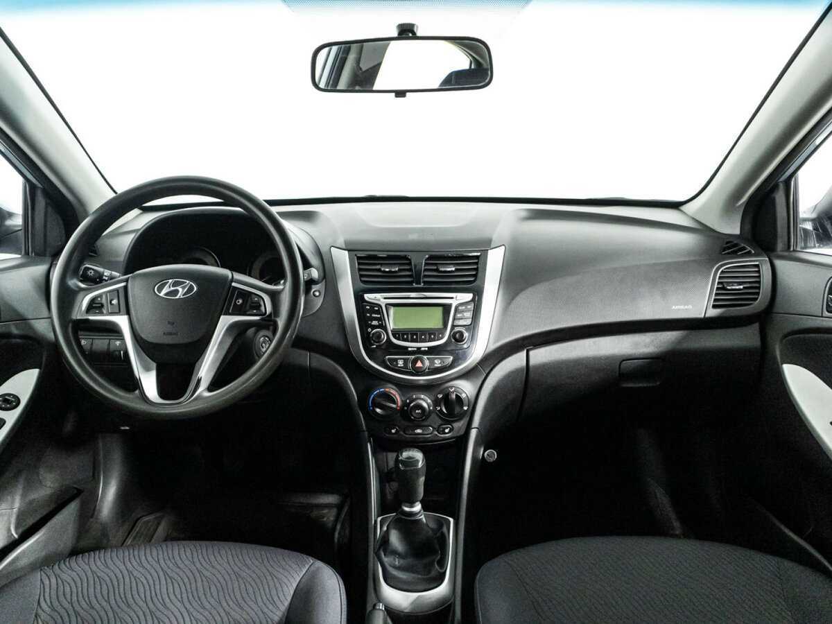 Купить Hyundai Solaris, 2011, 123 456 км, фото №13