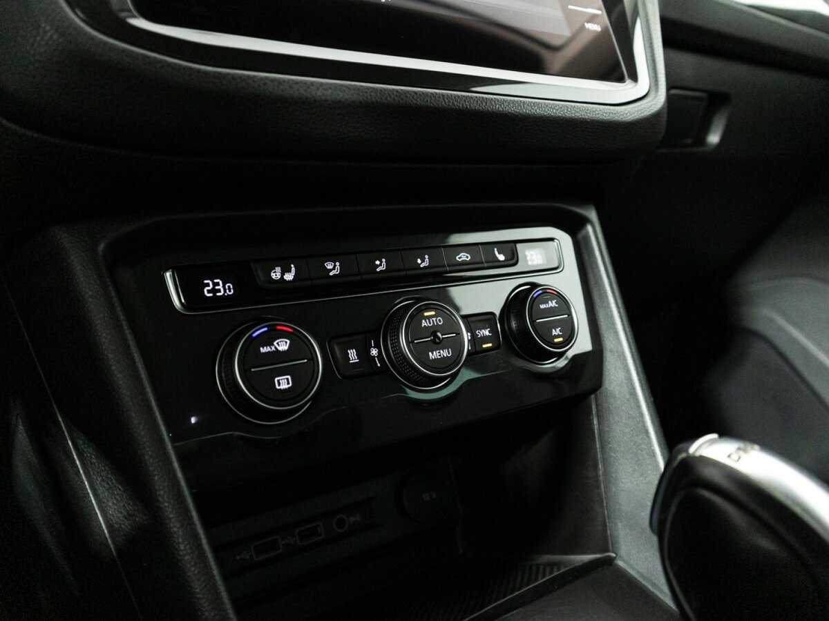 Купить Volkswagen Tiguan, 2018, 115 369 км, фото №19