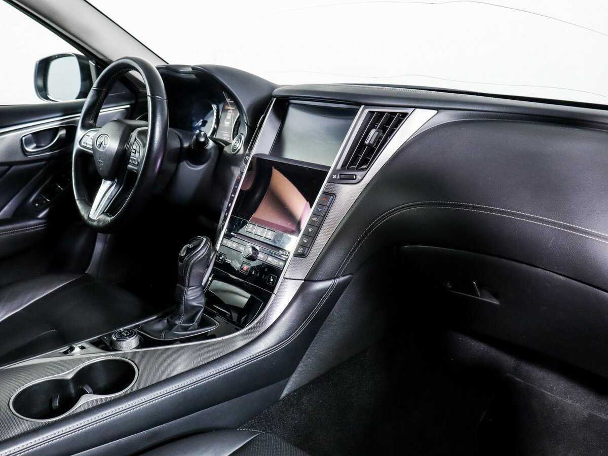 Купить Infiniti Q50, 2017, 122 863 км, фото №7