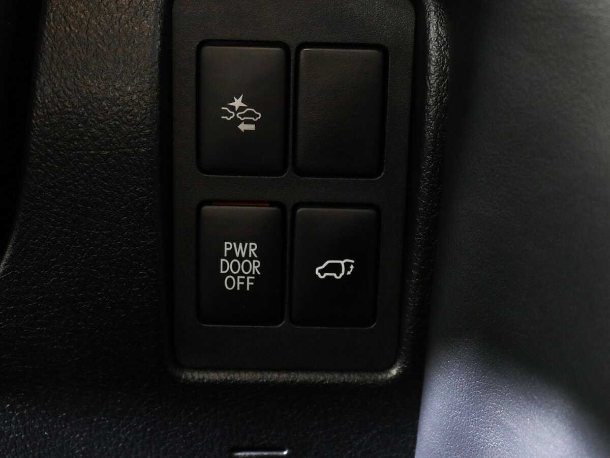 Купить Lexus LX 570, 2017, 182 543 км, фото №32