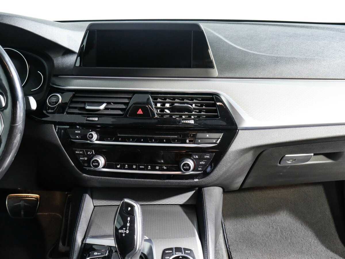 Купить BMW 5 серии 520d xDrive, 2018, 95 057 км, фото №9