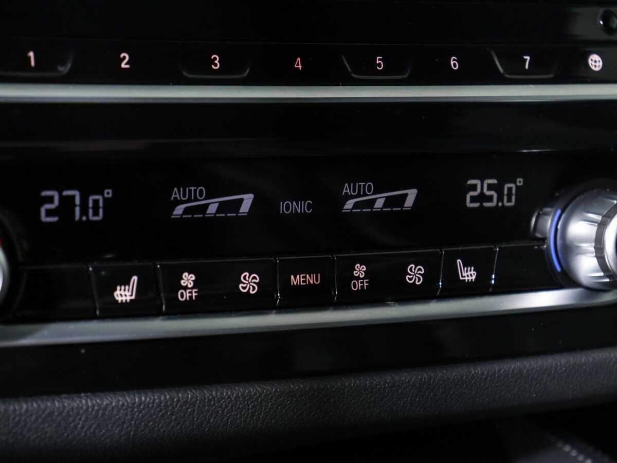 Купить BMW 5 серии 530i xDrive, 2021, 112 546 км, фото №16