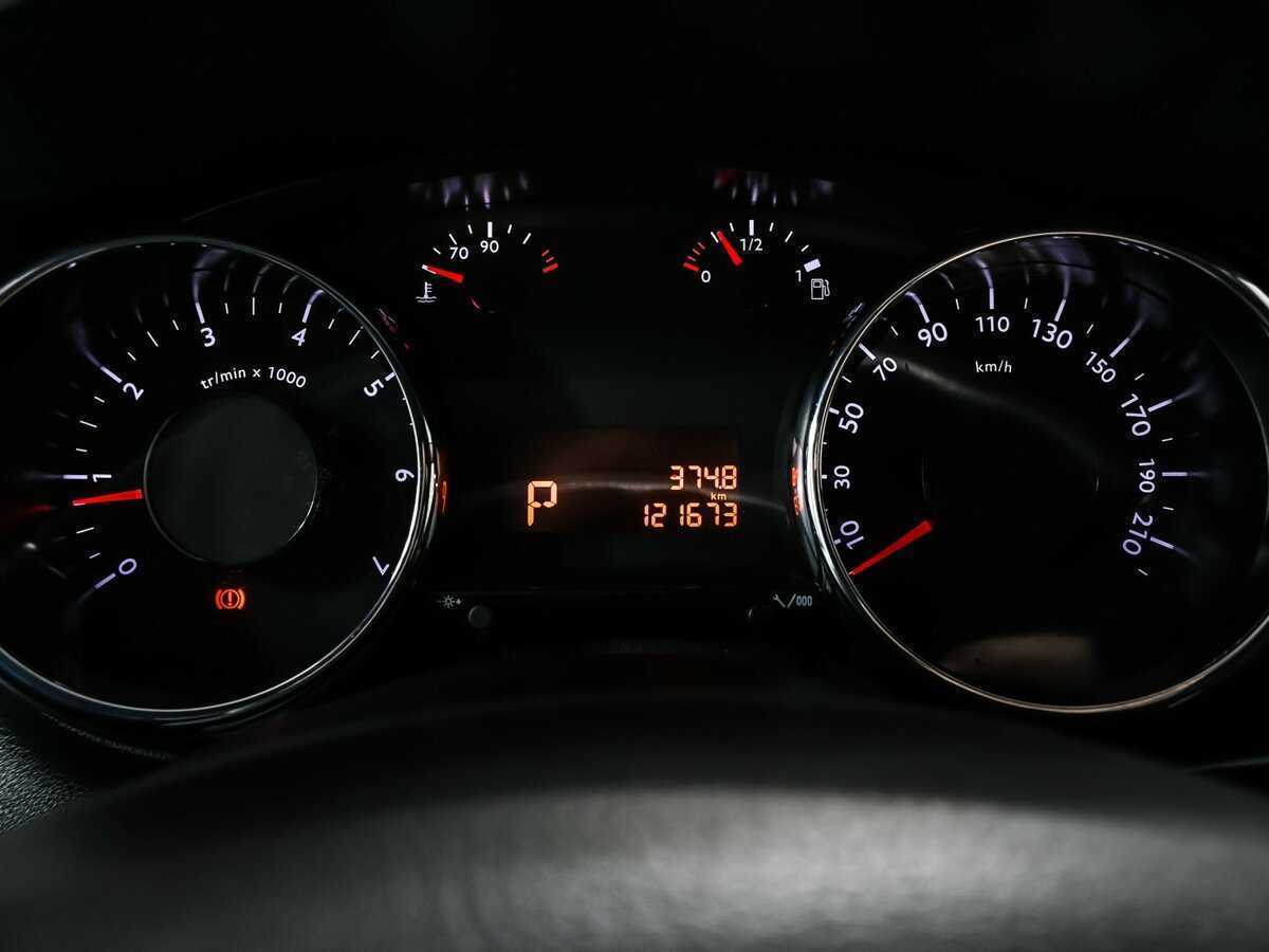 Купить Peugeot 3008, 2016, 121 671 км, фото №10