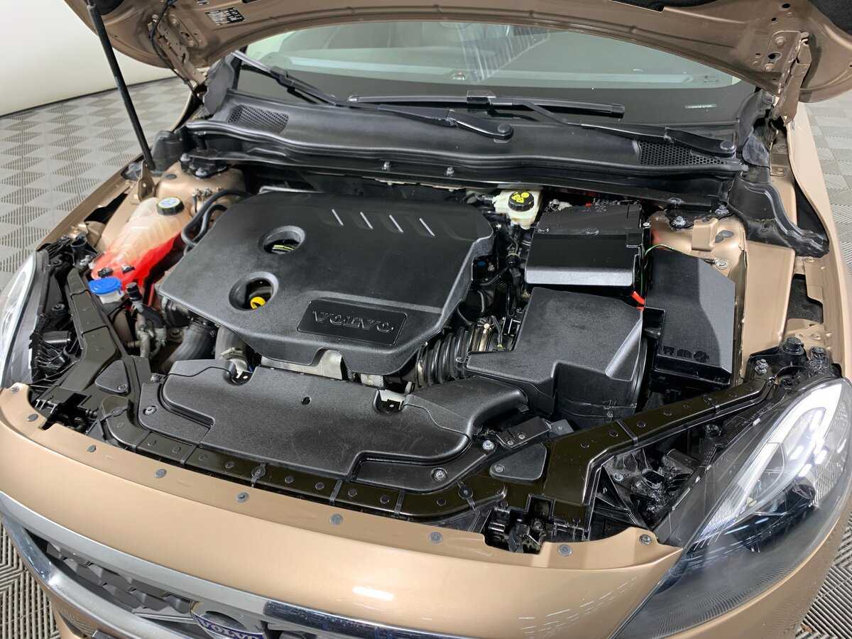 Купить Volvo V40, 2015, 101 225 км, фото №11