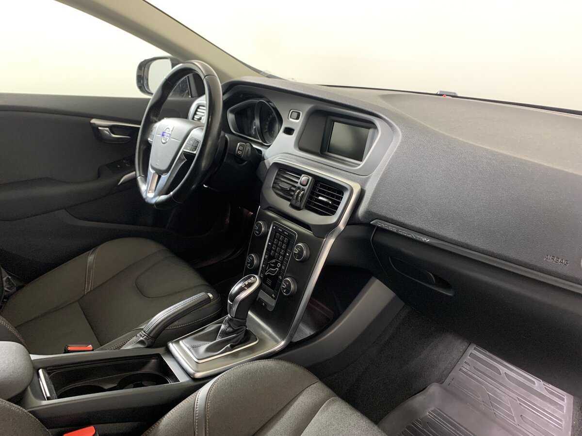 Купить Volvo V40, 2015, 101 225 км, фото №14