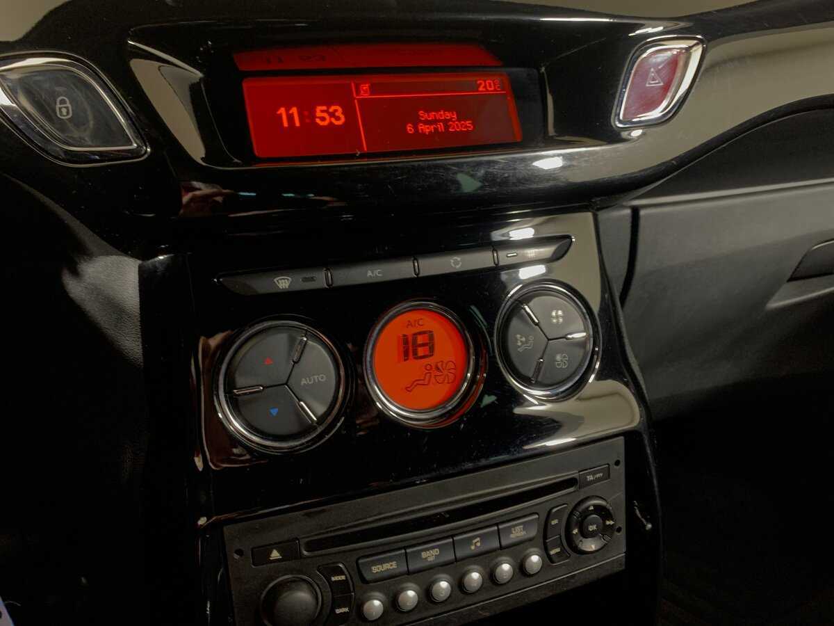 Купить Citroen DS3, 2010, 150 613 км, фото №16