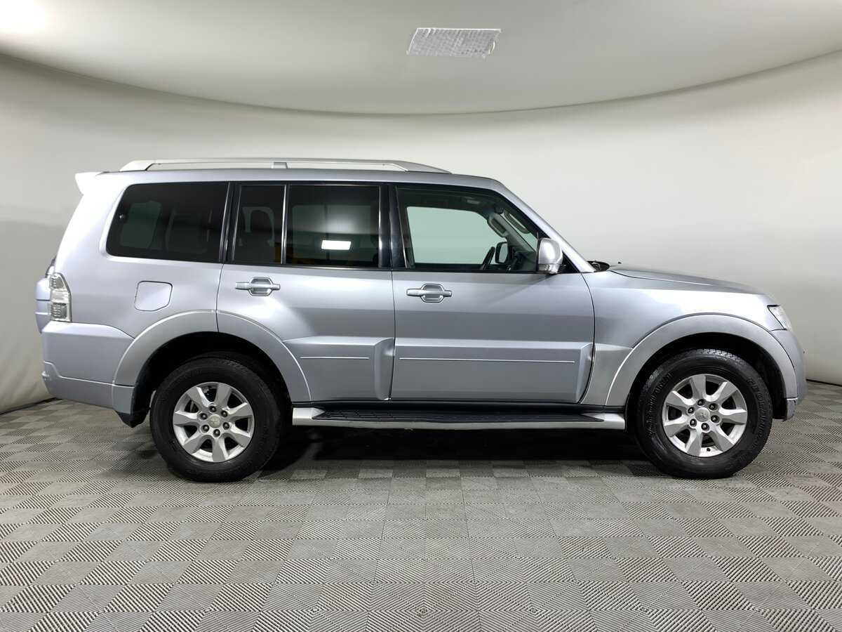 Купить Mitsubishi Pajero, 2011, 305 662 км, фото №4