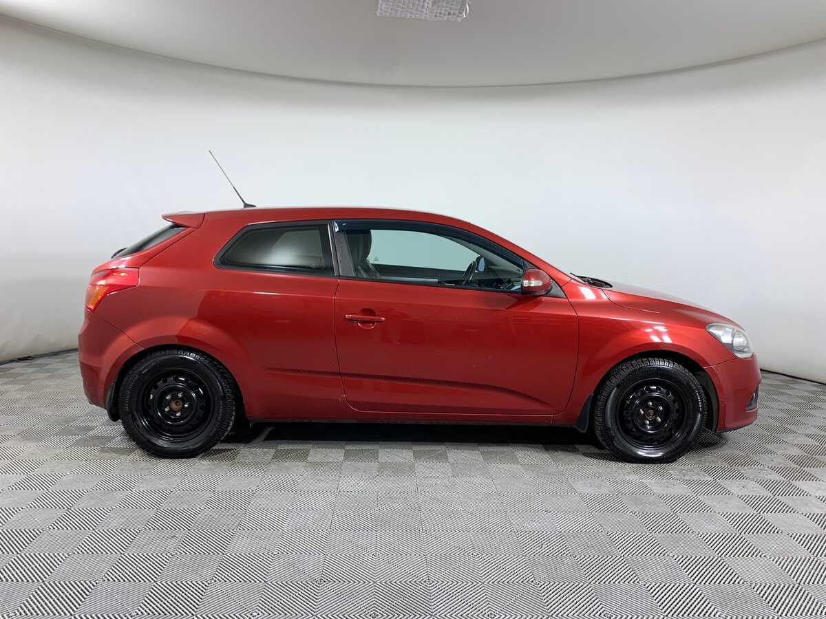 Купить Kia Ceed, 2011, 268 572 км, фото №4