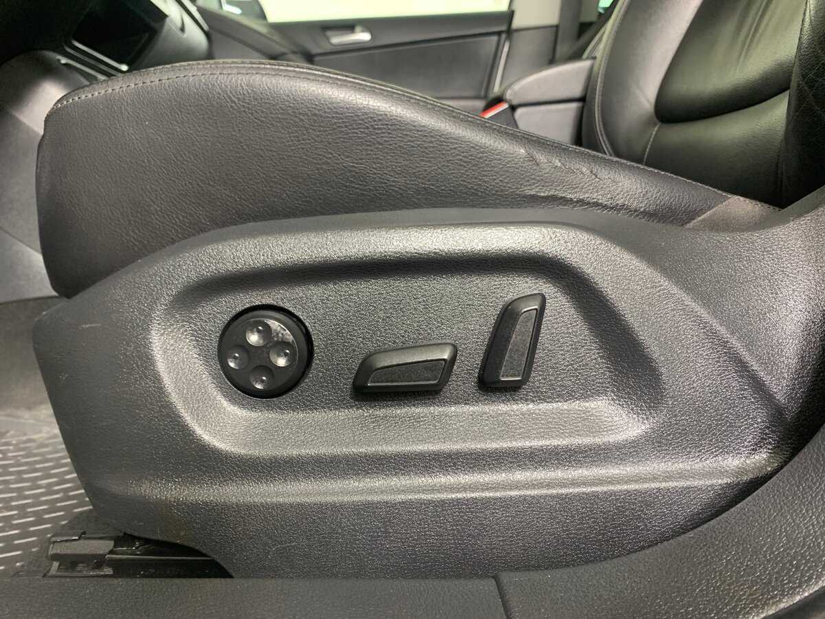 Купить Volkswagen Tiguan, 2010, 160 219 км, фото №17