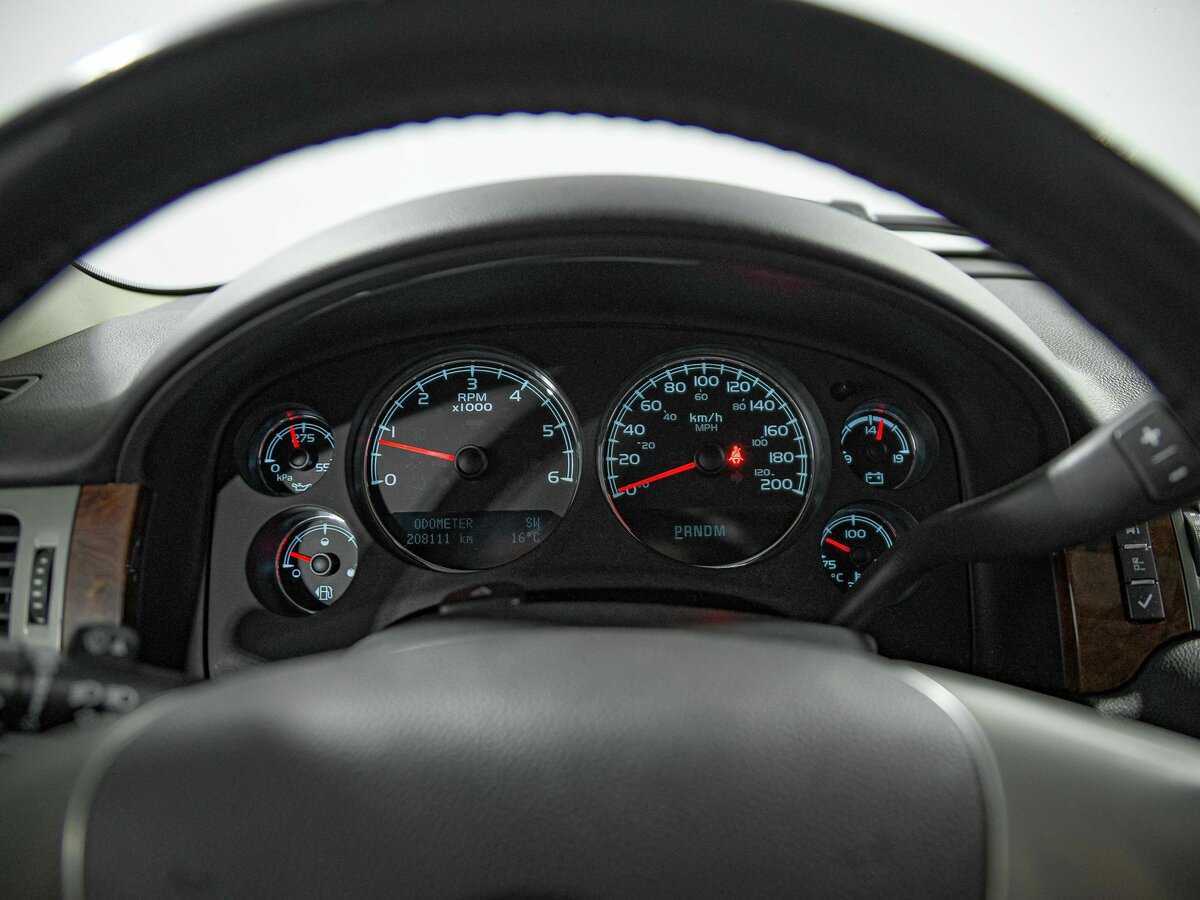 Купить Chevrolet Tahoe 6AT, 2012, 208 111 км, фото №7