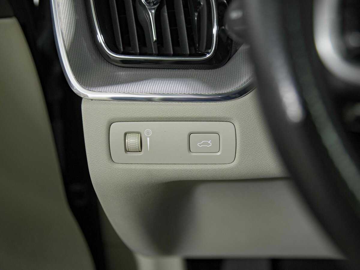 Купить Volvo XC60, 2017, 118 242 км, фото №17