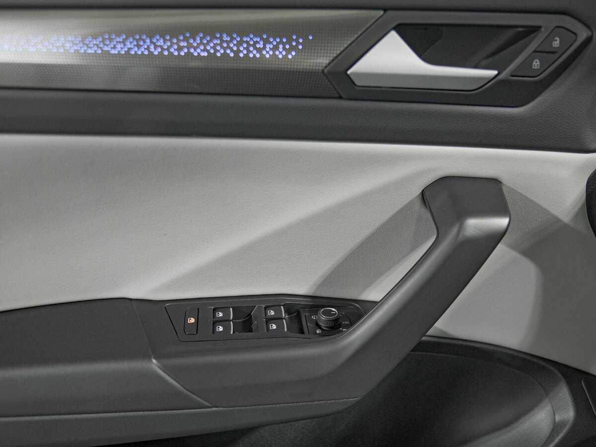 Купить Volkswagen T-Roc, 2024, 46 км, фото №14