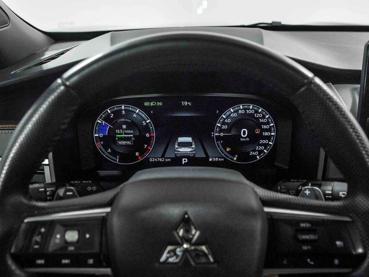 Купить Mitsubishi Outlander, 2023, 24 762 км, фото №8